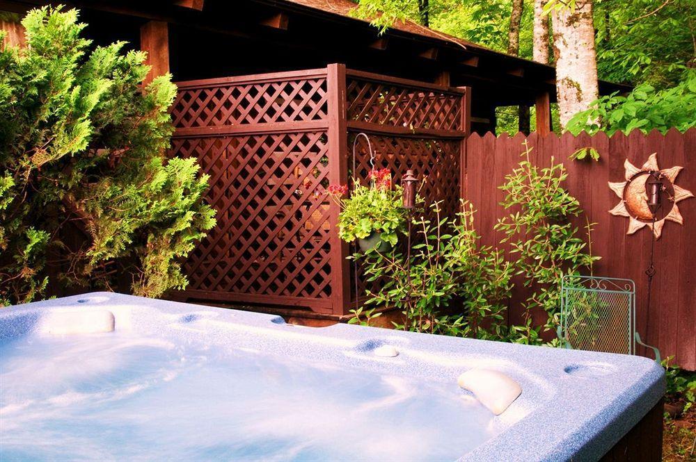 Creekwalk Inn And Cabins 코스비 외부 사진
